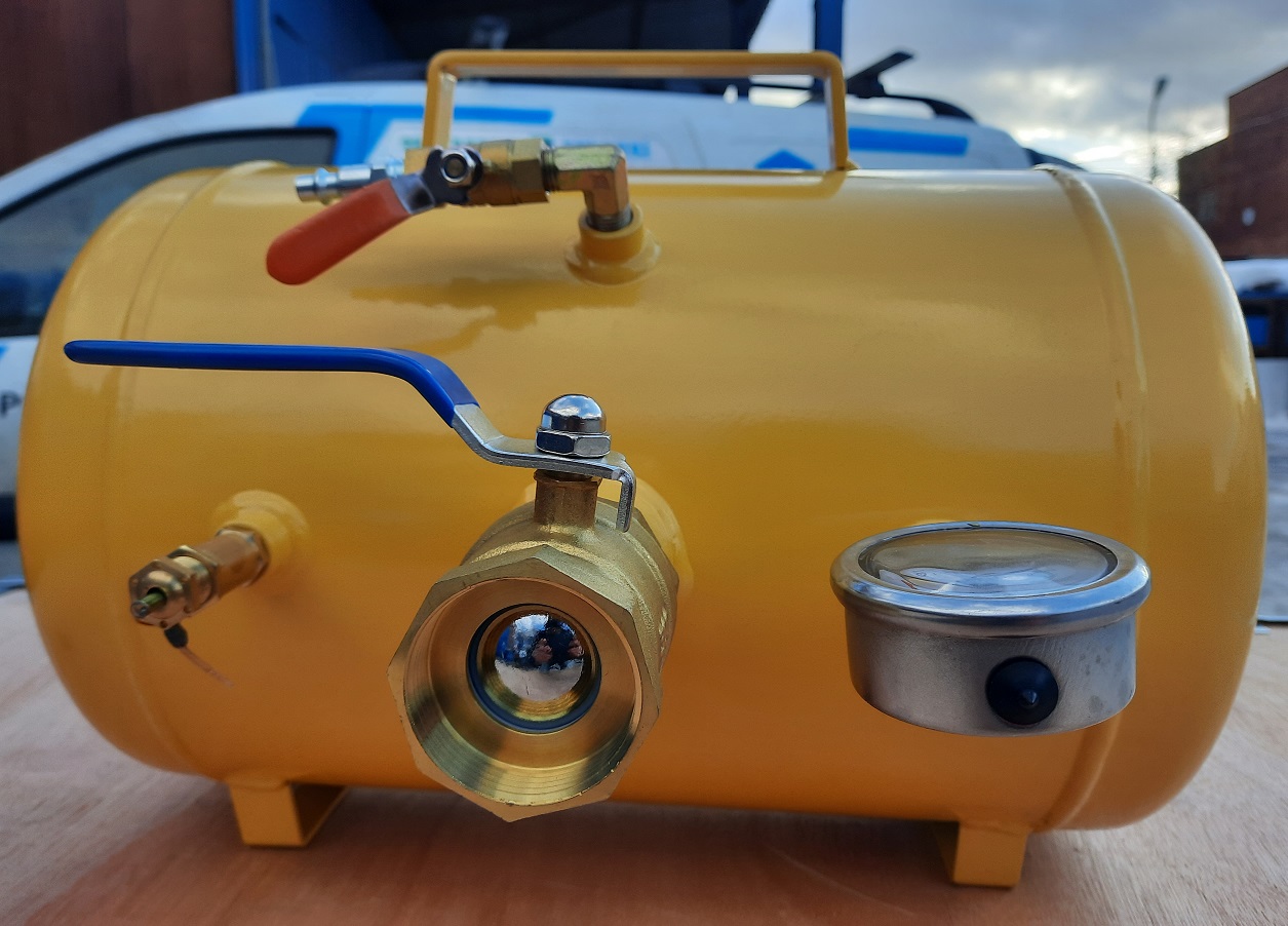 TS-265 Переносной бустер для накачки колес(ресивер)